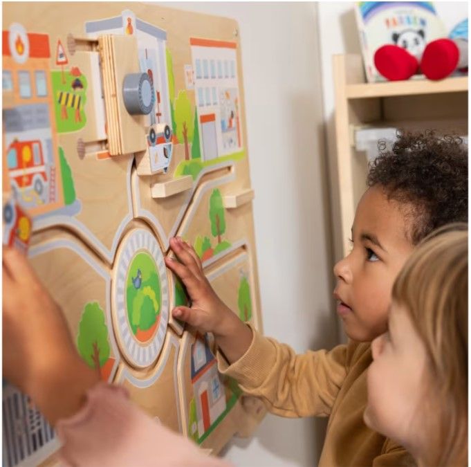 Emergency Vehicles Sliding Wall Activity by HABA Pro