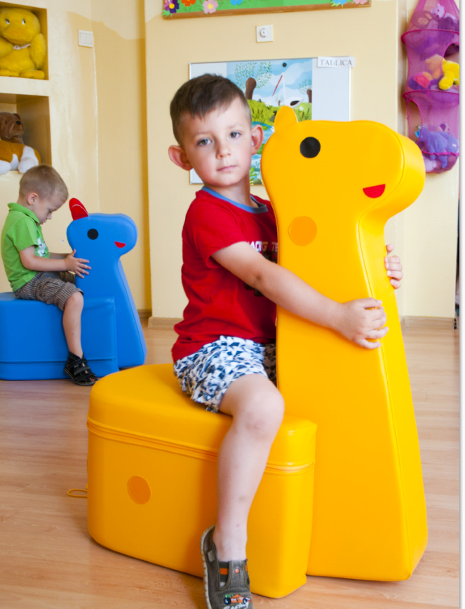 Giraffe Foam Children's Seat by NOVUM