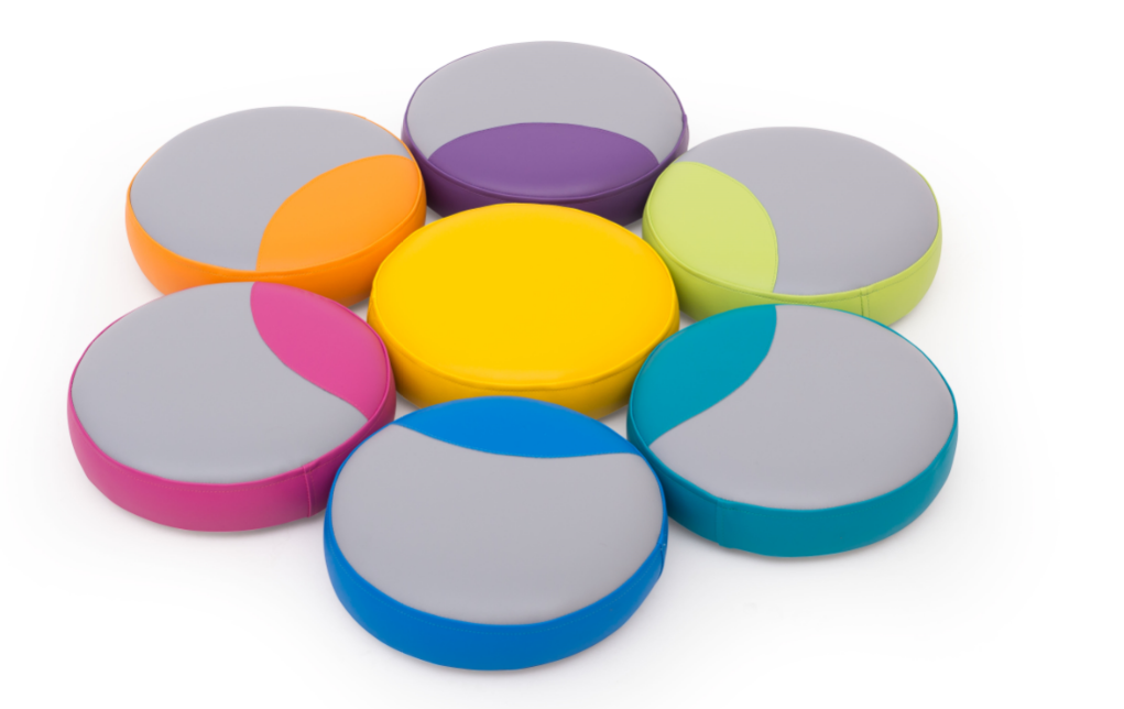 Flower Foam Pouf Set, 7 Pieces by NOVUM