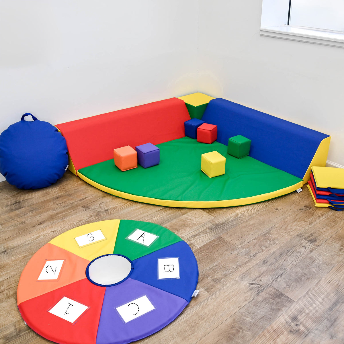 Soft Foam Rest and Play Corner with Cushioned Mat, view 2