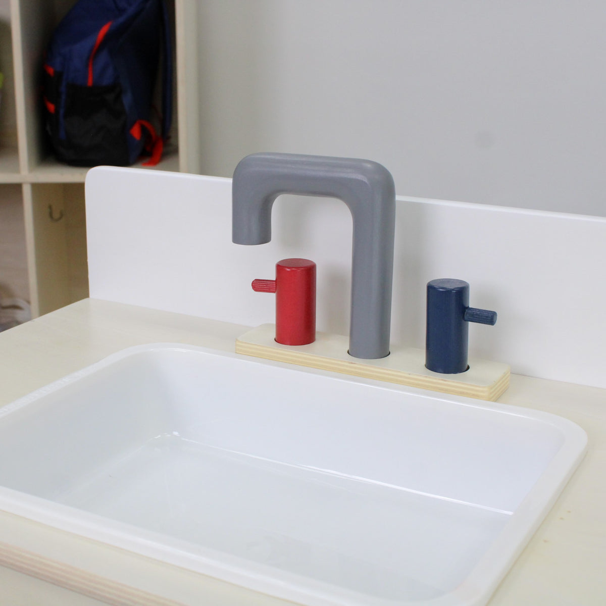Play Kitchen Sink, view 5