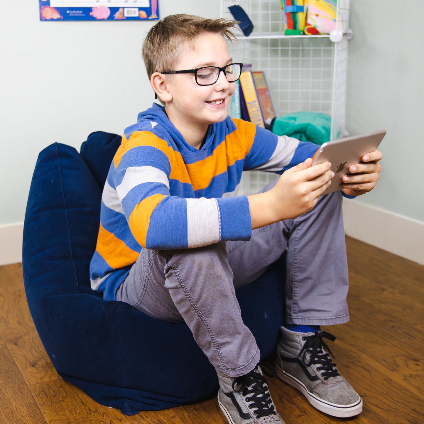 Comfy Cozy Peapod Inflatable Chair