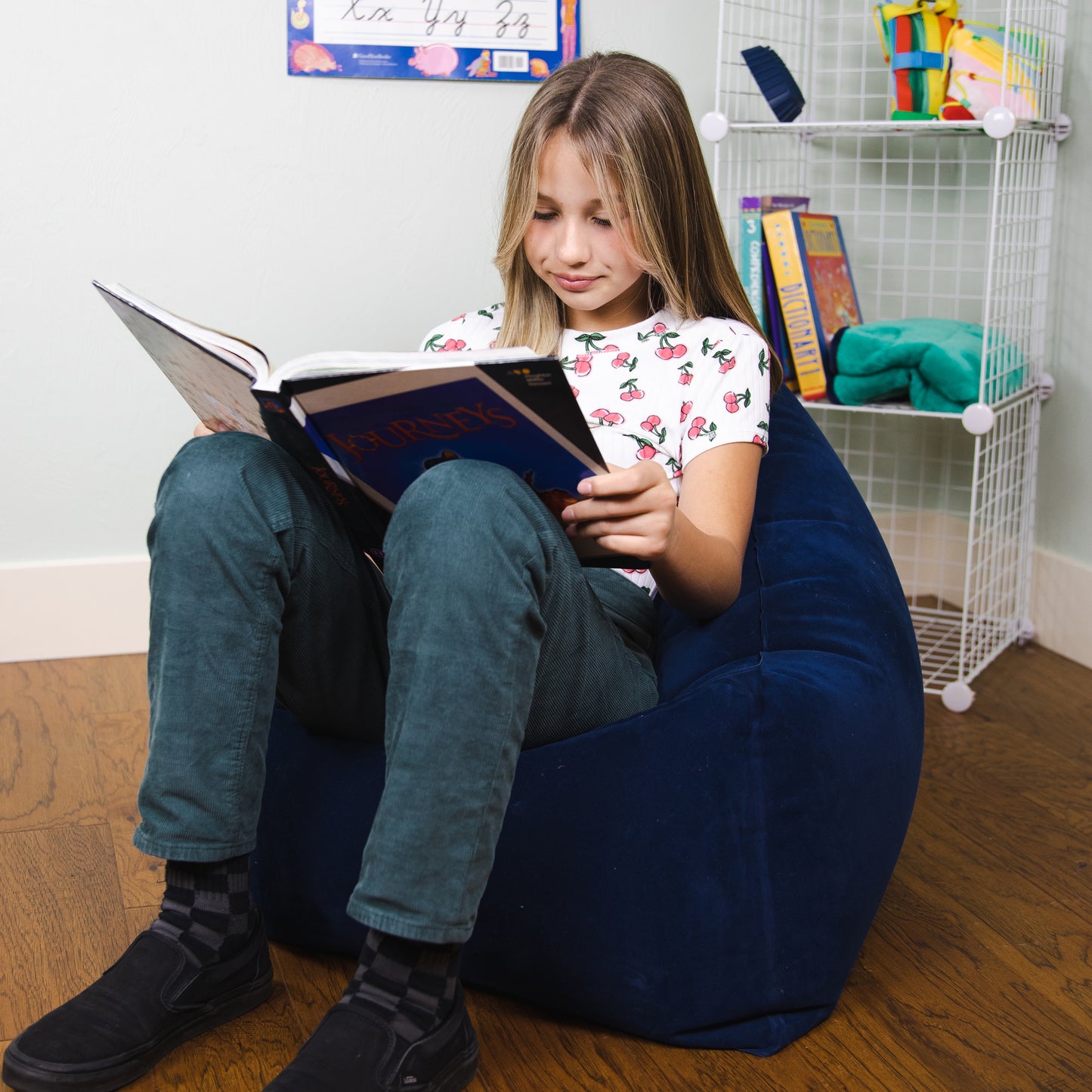 Comfy Cozy Peapod Inflatable Chair