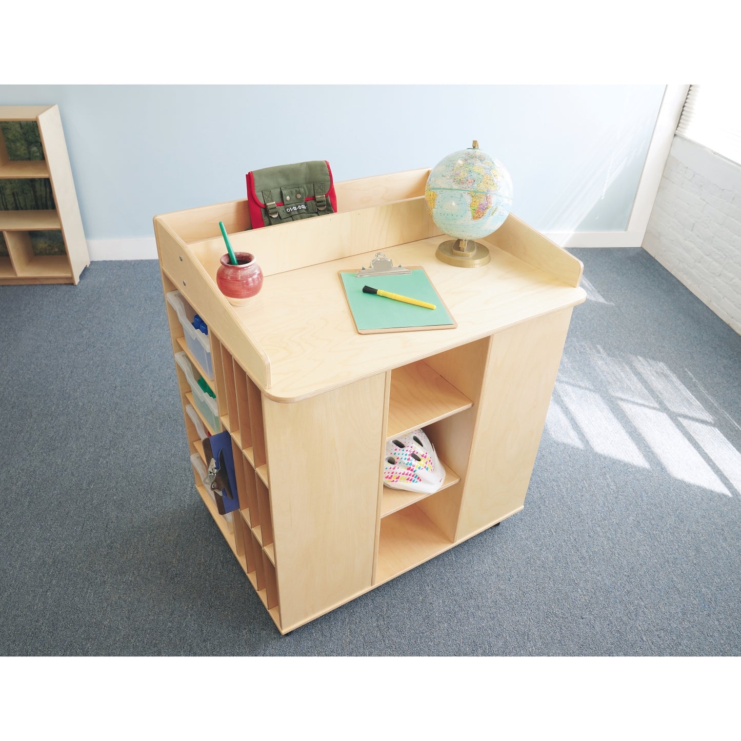 Classroom Mobile Communication Station