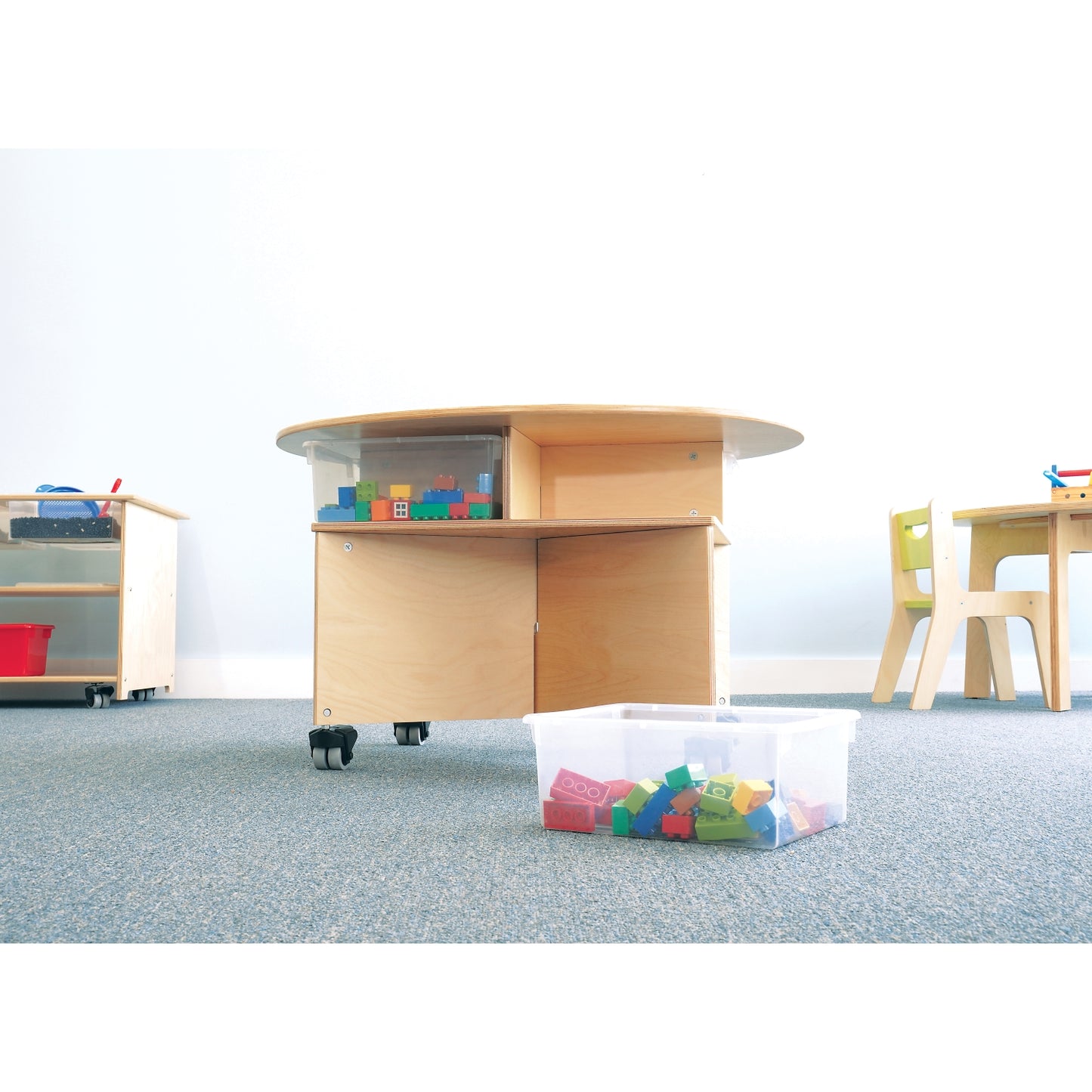 Mobile Collaboration Table With Trays